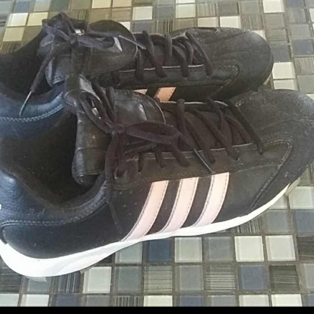 Women's sport cleats